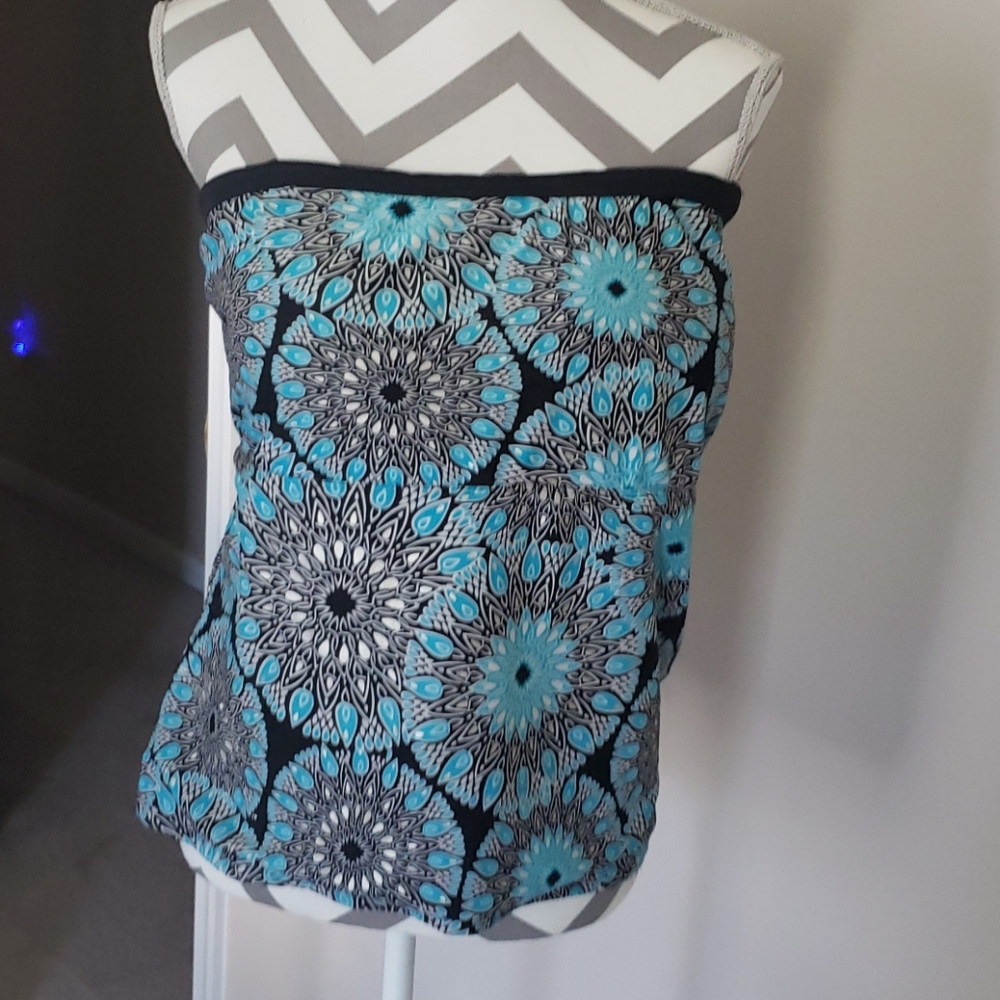 Strapless bathing suit top